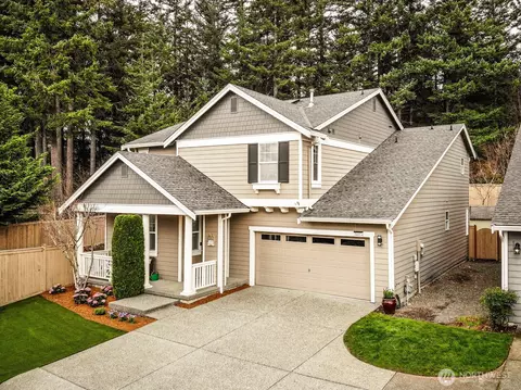 34614 SE Curtis Dr, Snoqualmie, WA 98065