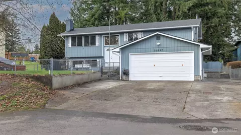 20527 132nd Ave SE, Kent, WA 98042