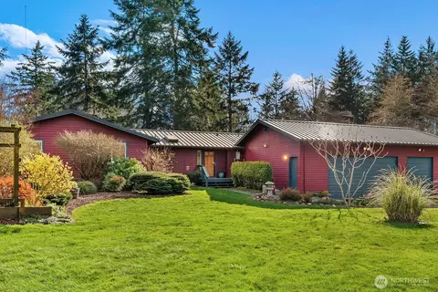 10519 SW 188th St, Vashon, WA 98070