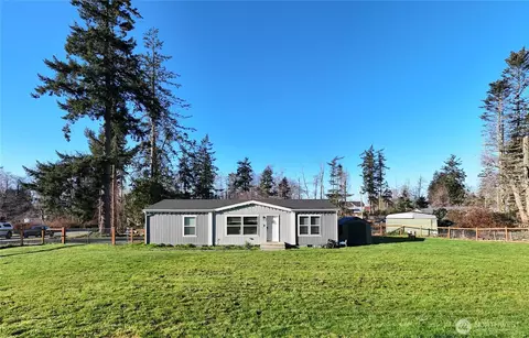 371 Mayer St, Coupeville, WA 98239
