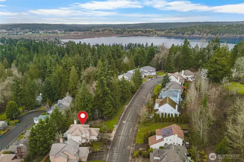 17431 NE 28th St, Redmond, WA 98052