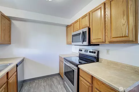 Kitchen - 747 75th St SE #B203, Everett, WA 98203 photo 1 of 2