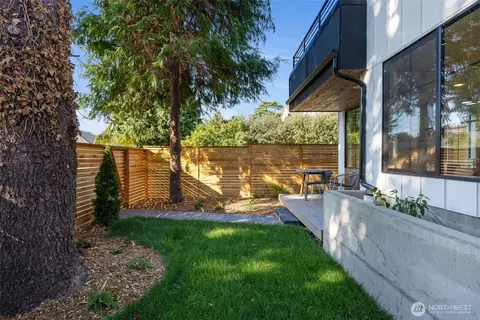 10717 2nd Ave NW, Seattle, WA 98177