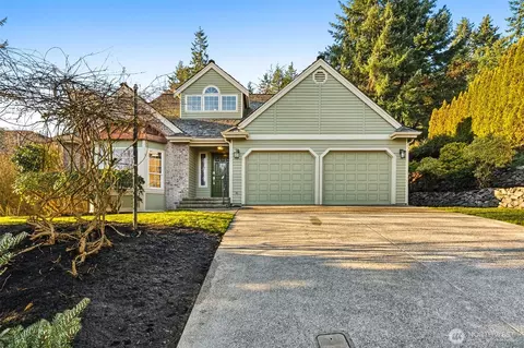 5714 48th St W, University Place, WA 98467
