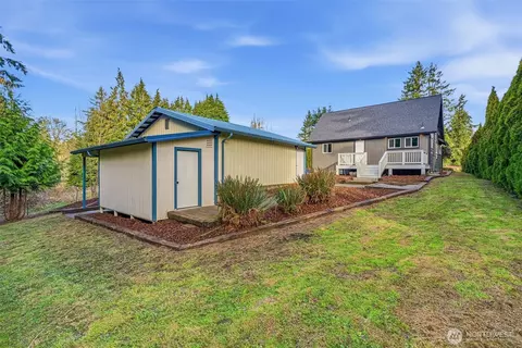 Exterior - 508 Nevada Dr, Longview, WA 98632 photo 9 of 12