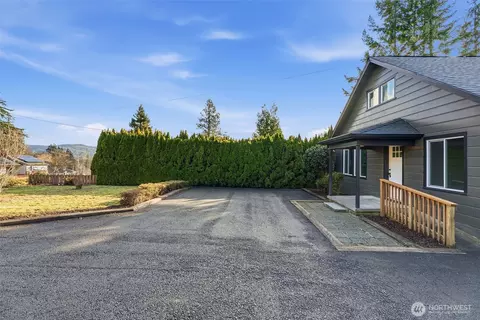 Exterior - 508 Nevada Dr, Longview, WA 98632 photo 4 of 12
