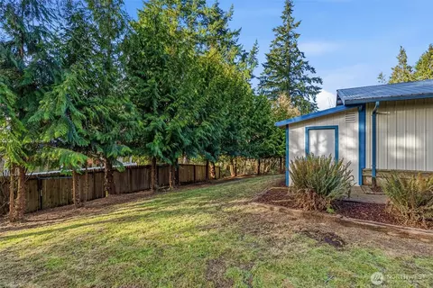 Exterior - 508 Nevada Dr, Longview, WA 98632 photo 8 of 12