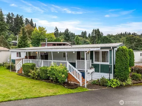 11330 E Riverside Dr #7, Bothell, WA 98011