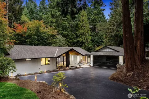 4278 137th Ave NE, Bellevue, WA 98005