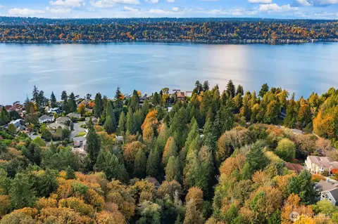 13515 62nd Ave NE, Kirkland, WA 98034