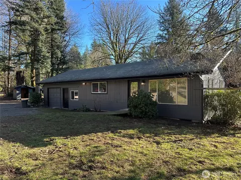 11839 Lewis River Rd, Ariel, WA 98603