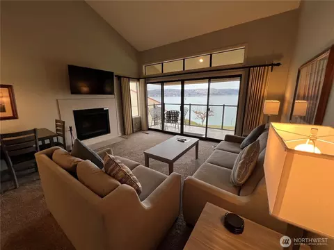 100 Lake Chelan Shores Dr #14-5, Chelan, WA 98816