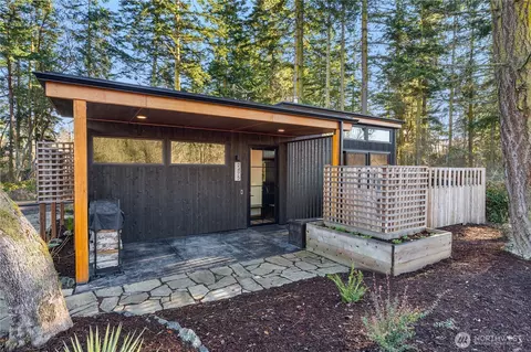 2475 15th St, Port Townsend, WA 98368