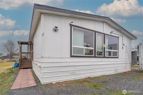 4815 Airway Dr NE #81, Moses Lake, WA 98837