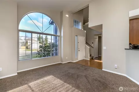 Living - 3436 Wetherbee Ln, Enumclaw, WA 98022 photo 1 of 6