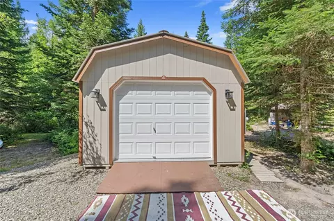 28922 Le Clerc Rd N, Ione, WA 99139