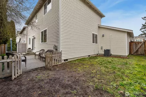 Exterior - 19320 74th Ave E, Spanaway, WA 98387 photo 3 of 3