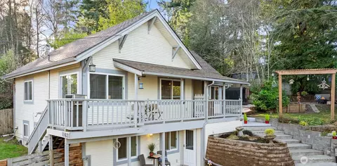 11621 16th Ave S, Seattle, WA 98168