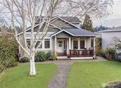 3422 35th Ave W, Seattle, WA 98199