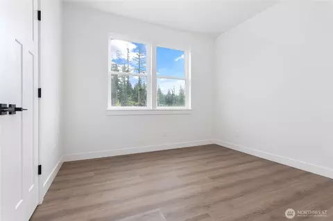 412 W 4th St, Everson, WA 98247 photo 9
