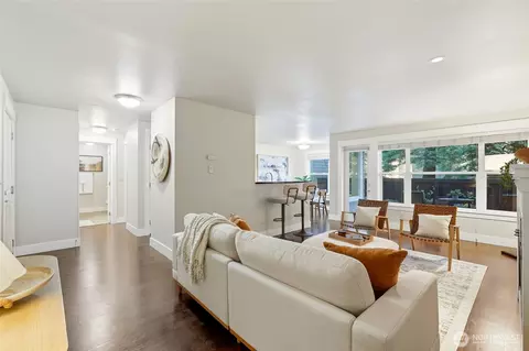 22910 90th Ave W #D105, Edmonds, WA 98026
