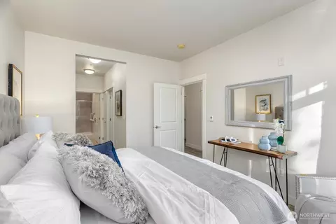 Bedroom - 15730 116th Ave NE #107, Bothell, WA 98011 photo 4 of 5