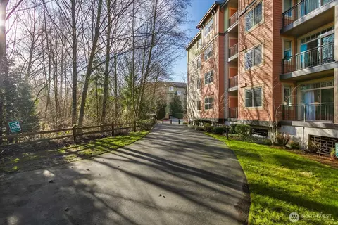 Exterior - 15730 116th Ave NE #107, Bothell, WA 98011 photo 1 of 2