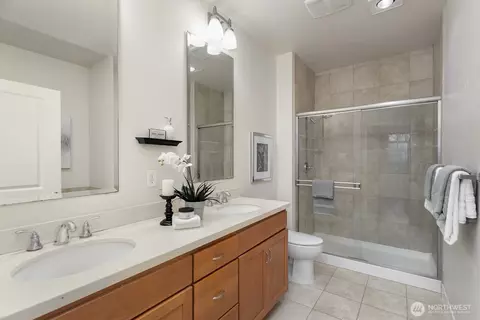 Bath - 15730 116th Ave NE #107, Bothell, WA 98011 photo 2 of 3
