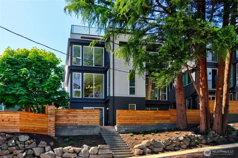 627 W B W Emerson St, Seattle, WA 98119