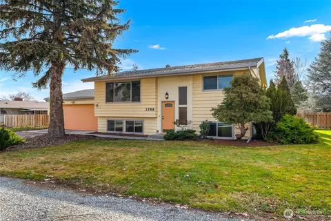 1705 Norman St, Wenatchee, WA 98801