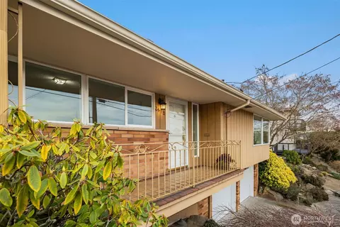 2510 W Armour St, Seattle, WA 98199