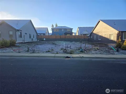 2833 Oleander Dr, Blaine, WA 98230