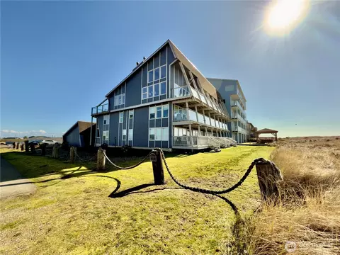 1301 Ocean Shores Blvd SW #1, Ocean Shores, WA 98569