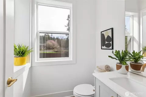 Bath - 18913 99th Pl NE #C, Bothell, WA 98011 photo 3 of 6