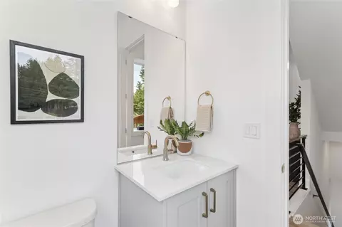 Bath - 18913 99th Pl NE #C, Bothell, WA 98011 photo 2 of 6