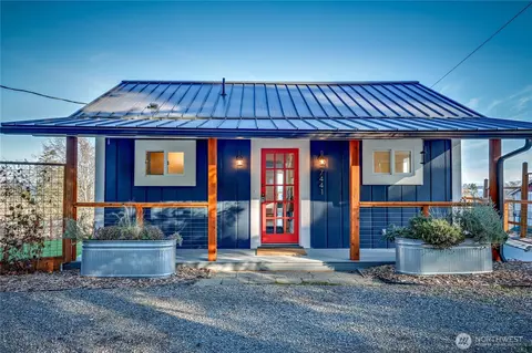 7441 Oak Bay Rd, Port Ludlow, WA 98365