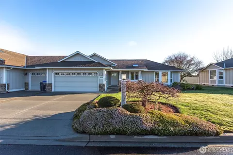 1014 N Minstrel Rd, Sequim, WA 98382