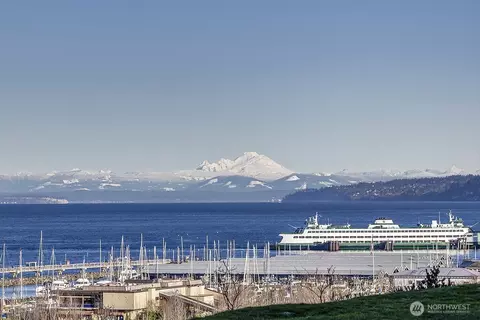 50 Pine St #105, Edmonds, WA 98020
