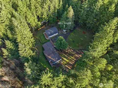 12520 SW Lindi Ln, Port Orchard, WA 98367