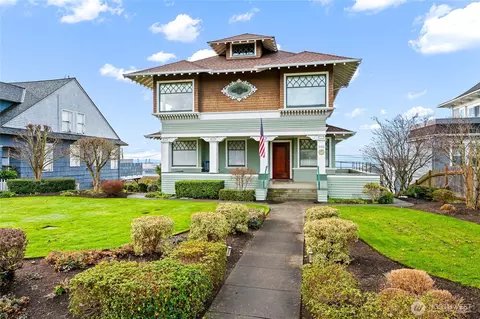 2112 Rucker Ave #6, Everett, WA 98201