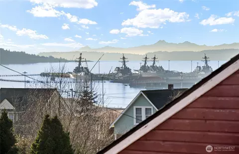 View/Area - 2112 Rucker Ave #6, Everett, WA 98201 photo 1 of 1