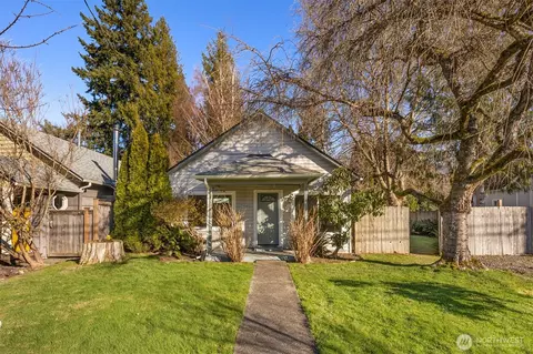 7950 Maple Ave SE, Snoqualmie, WA 98065