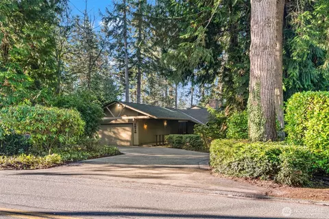 18710 88th Ave W, Edmonds, WA 98026