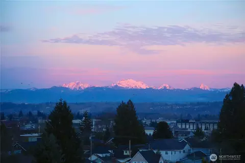 3501 Colby Ave #311, Everett, WA 98201