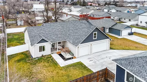 1512 S Madison St, Moses Lake, WA 98837