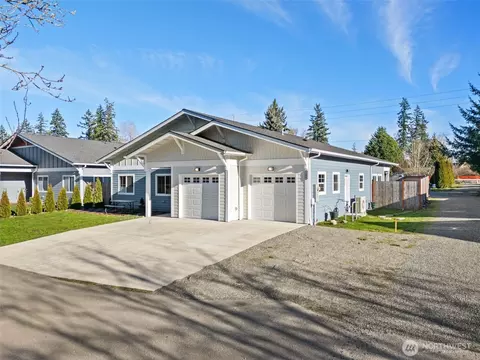 2198 NE Kevos Pond Dr, Poulsbo, WA 98370
