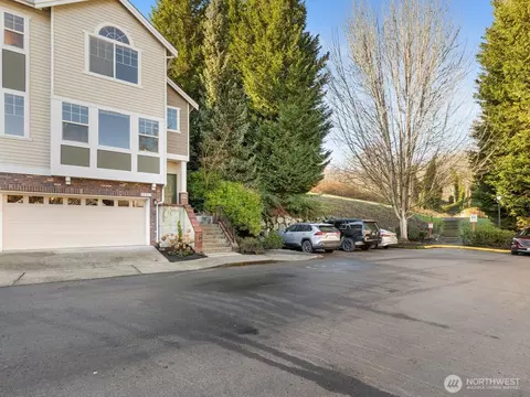 15509 132nd Pl NE #3E, Woodinville, WA 98072
