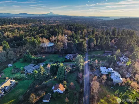 16414 104th Ave NE, Bothell, WA 98011