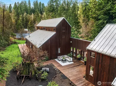 16109 Kelly Rd NE, Duvall, WA 98019