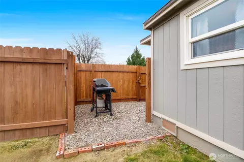 1255 E Larch St, Othello, WA 99344 photo 36